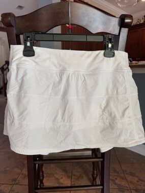 Lululemon White Athletic Skort - Stretchy Tennis or Golf Skirt